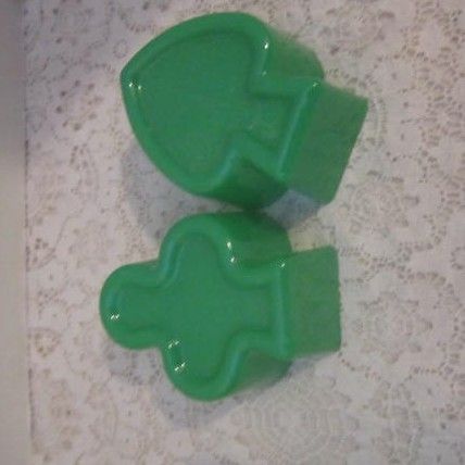Vintage Jell-Mold and Cookie Cutter Set (4) in Original Box Vintage Jell-Mold and Cookie Cutter Set (4) in Original Box