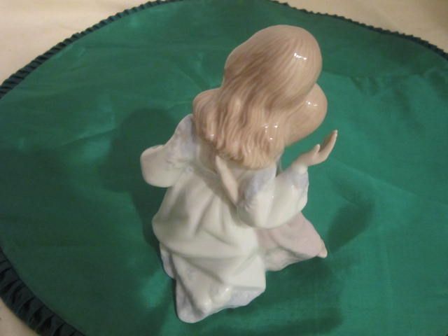 Vintage Ceramic Figurine of Mother and Daughter By Paul Sebastian Vintage Ceramic Figurine of Mother and Daughter By Paul Sebastian