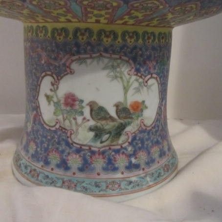 Vintage Hand Painted Porcelain Chinese Vase with Foo Dog Handles Vintage Hand Painted Porcelain Chinese Vase with Foo Dog Handles