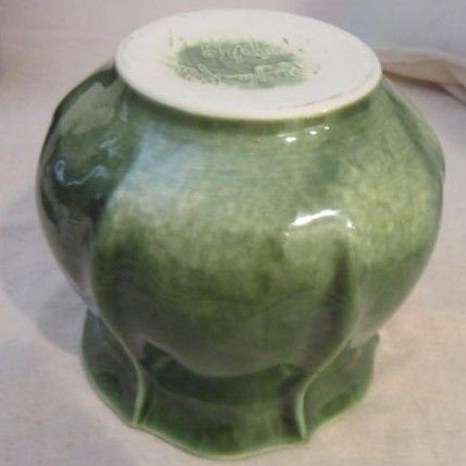 Vintage Green Highly Glazed Bowl From Quyle Kilns Vintage Green Highly Glazed Bowl From Quyle Kilns