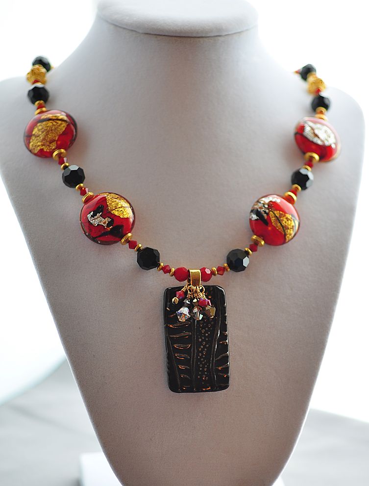 Murano Glass Bead and Swarovski Crystal Ceramic Pendant Necklace Murano Glass Bead and Swarovski Crystal Ceramic Pendant Necklace