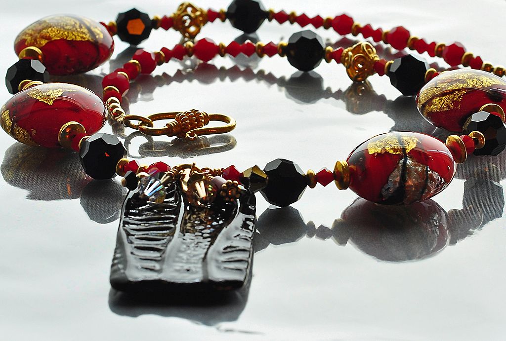 Murano Glass Bead and Swarovski Crystal Ceramic Pendant Necklace Murano Glass Bead and Swarovski Crystal Ceramic Pendant Necklace