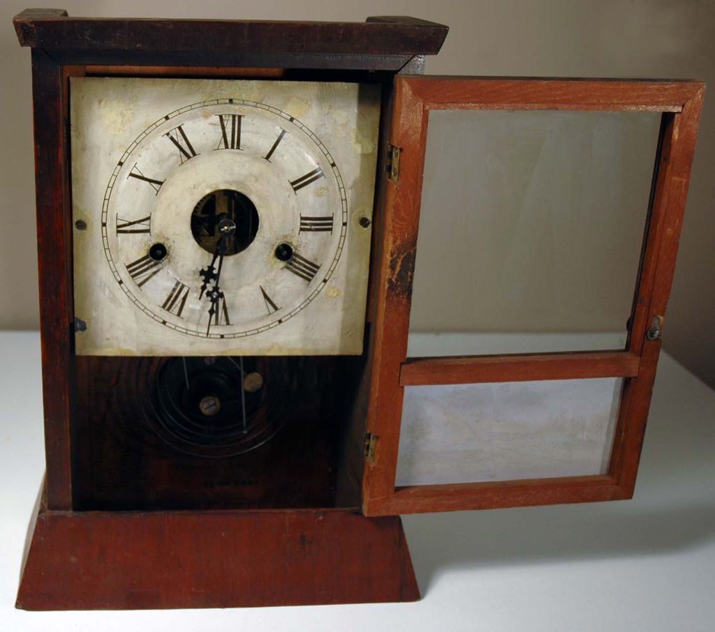 Seth Thomas Cottage Type Clock Seth Thomas Cottage Type Clock