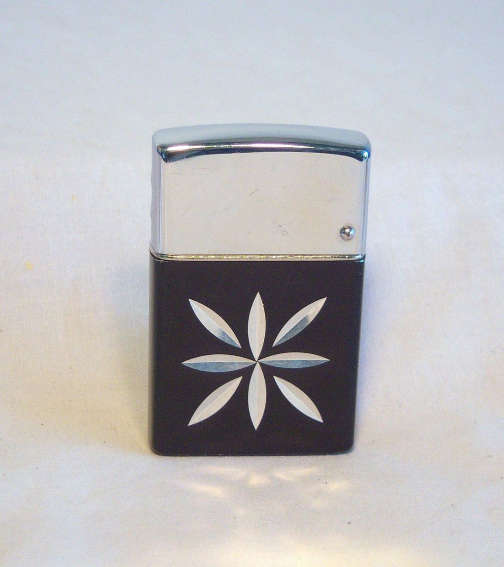 Vintage Wind Master Cigarette Lighter-General Electric Advertiser 1960's Vintage Wind Master Cigarette Lighter-General Electric Advertiser 1960's