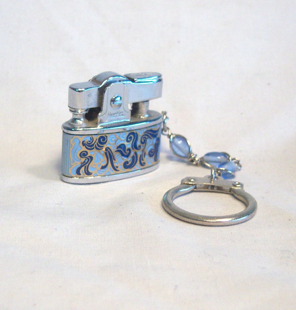 Hestia Keychain Lighter Baby Style Paisley Blue Japan1950's Hestia Keychain Lighter Baby Style Paisley Blue Japan1950's