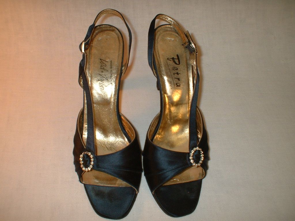 Lord and Taylor Blue Satin Evening Pumps 1980's Lord and Taylor Blue Satin Evening Pumps 1980's