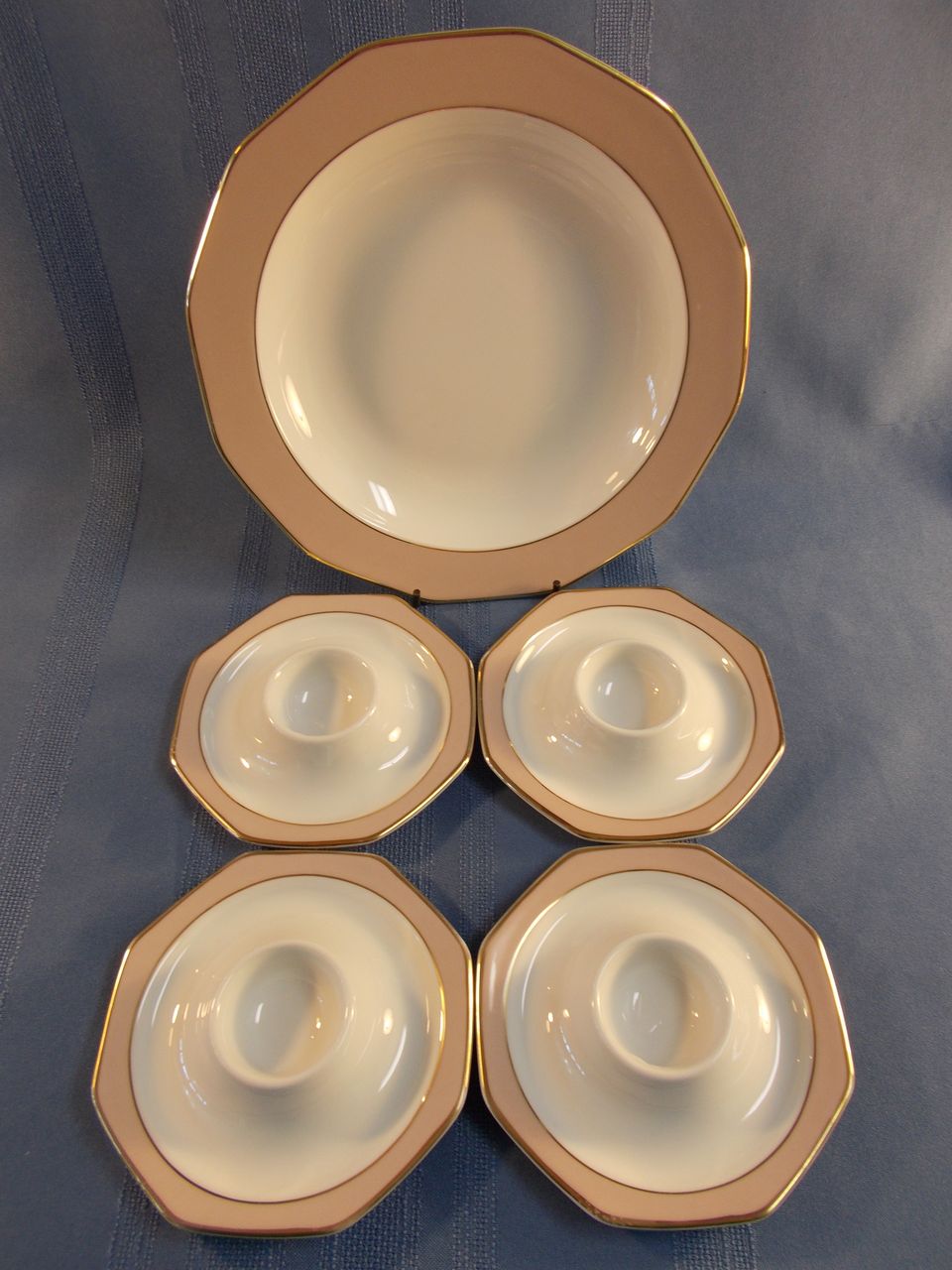 Winterling La Belle Soup Bowl and 4 Egg Saucers Winterling La Belle Soup Bowl and 4 Egg Saucers