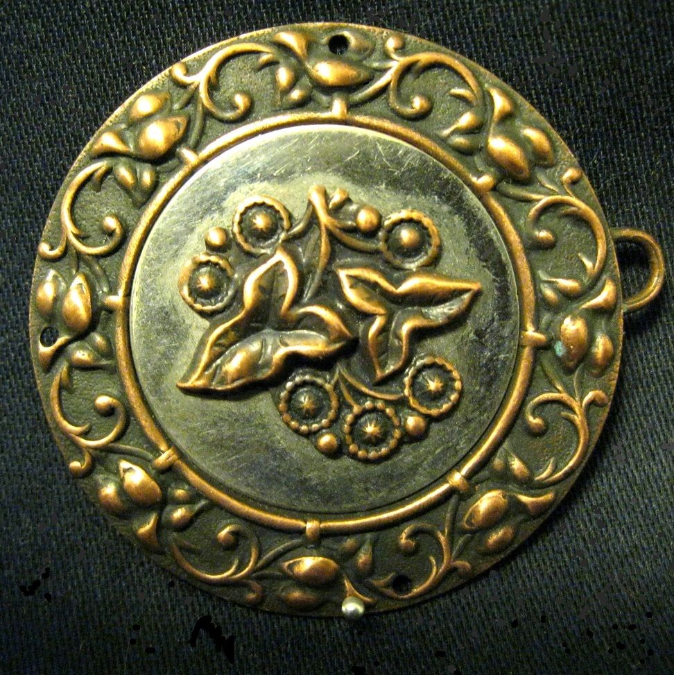 Turn-of-Century Lady's buckle, Caladium Motif Turn-of-Century Lady's buckle, Caladium Motif