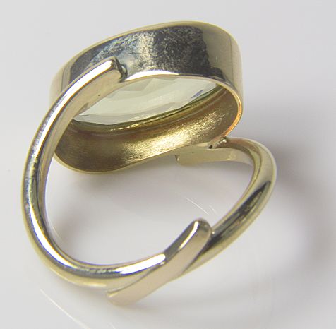 Lime Green Beryl Gold Ring - Gemstone Ring - Jewel Ring Lime Green Beryl Gold Ring - Gemstone Ring - Jewel Ring
