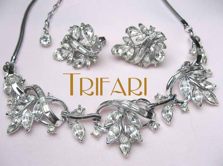Crown Trifari Clear Rhinestone Necklace and Earrings - Wedding Crown Trifari Clear Rhinestone Necklace and Earrings - Wedding