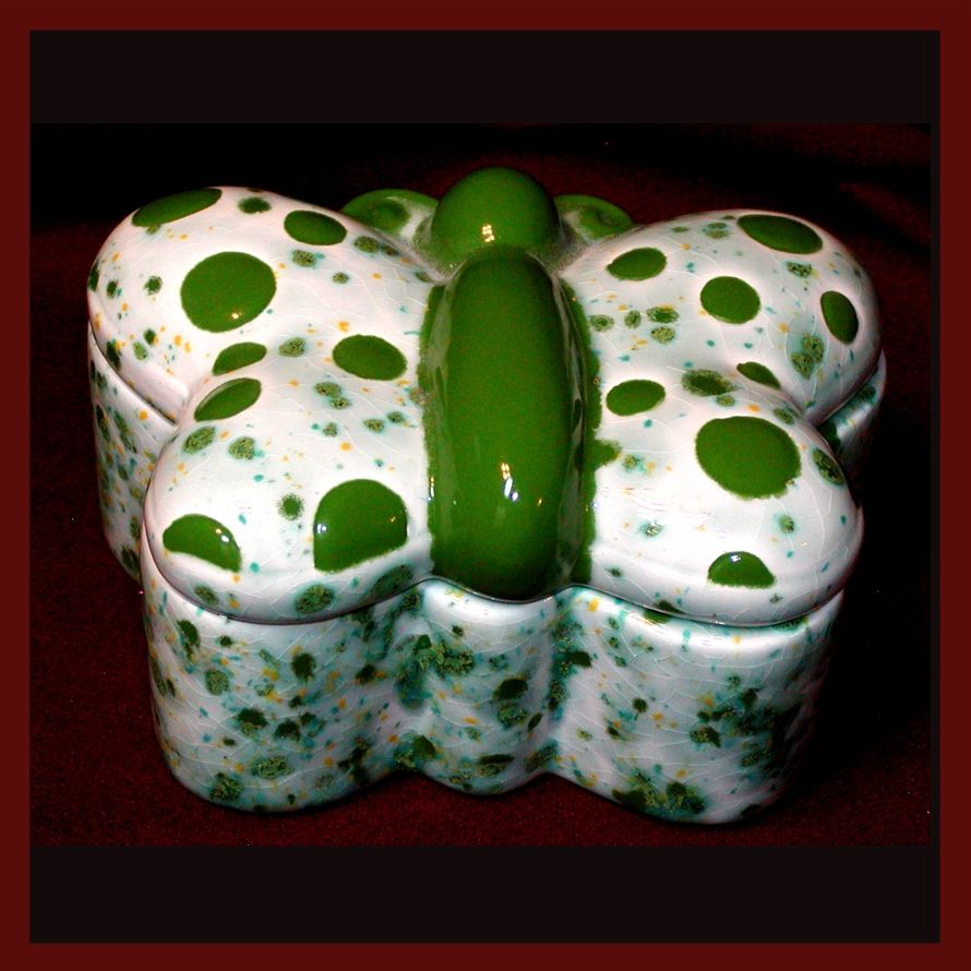 Haldago Bay Pottery- Ceramic Butterfly Trinket Box (Green Herbs) Haldago Bay Pottery- Ceramic Butterfly Trinket Box (Green Herbs)