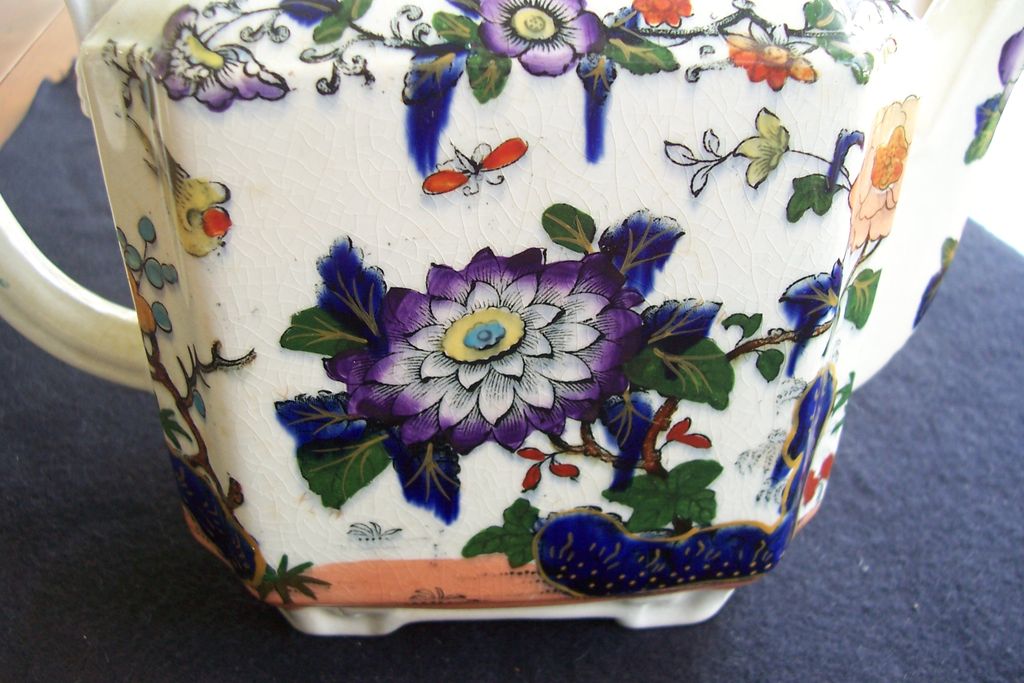 Teapot, 1800s by MASON Teapot, 1800s by MASON