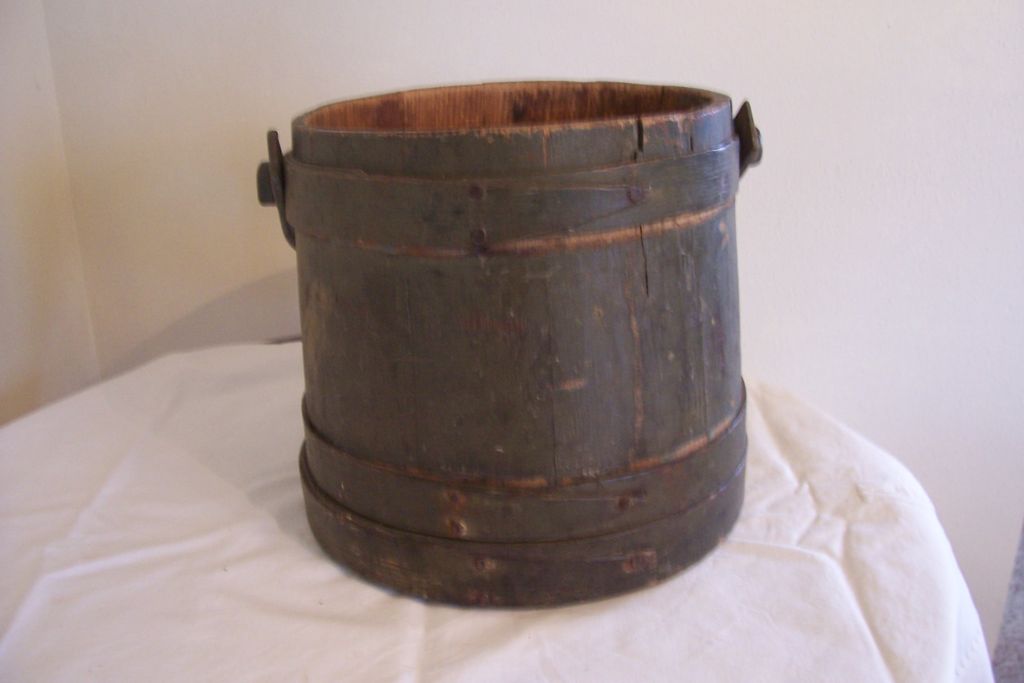 Primitive N.E. Bucket Primitive N.E. Bucket