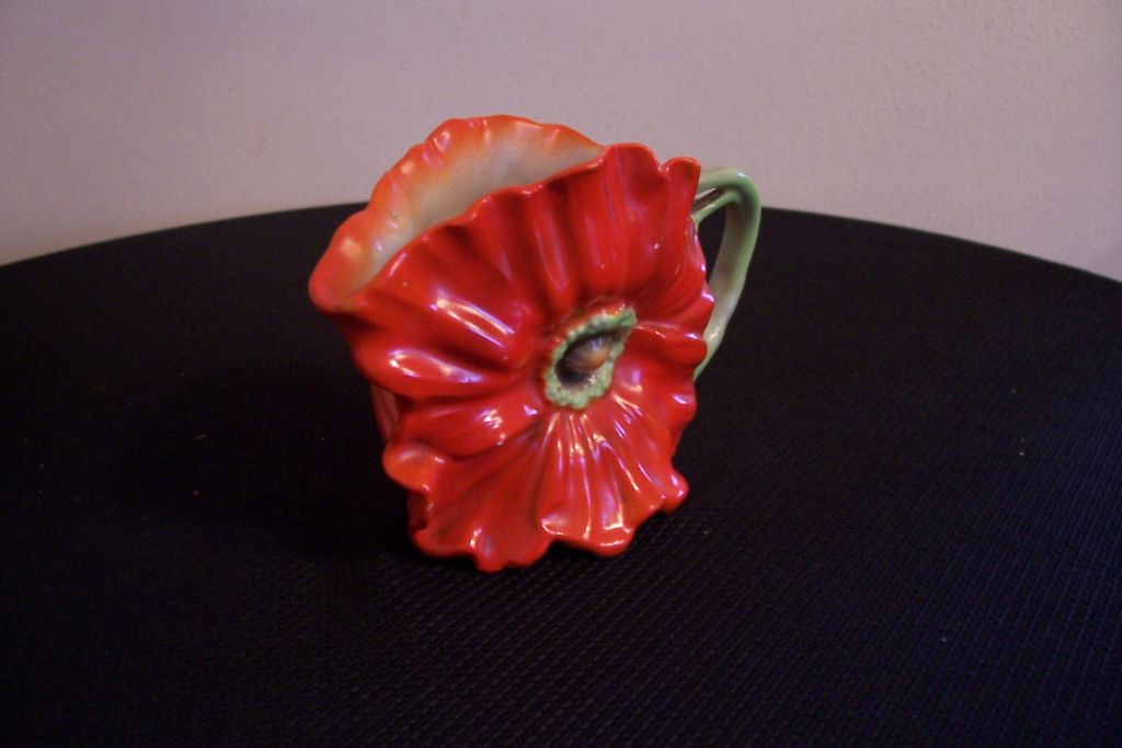Royal Bayreuth, Poppy Creamer Royal Bayreuth, Poppy Creamer