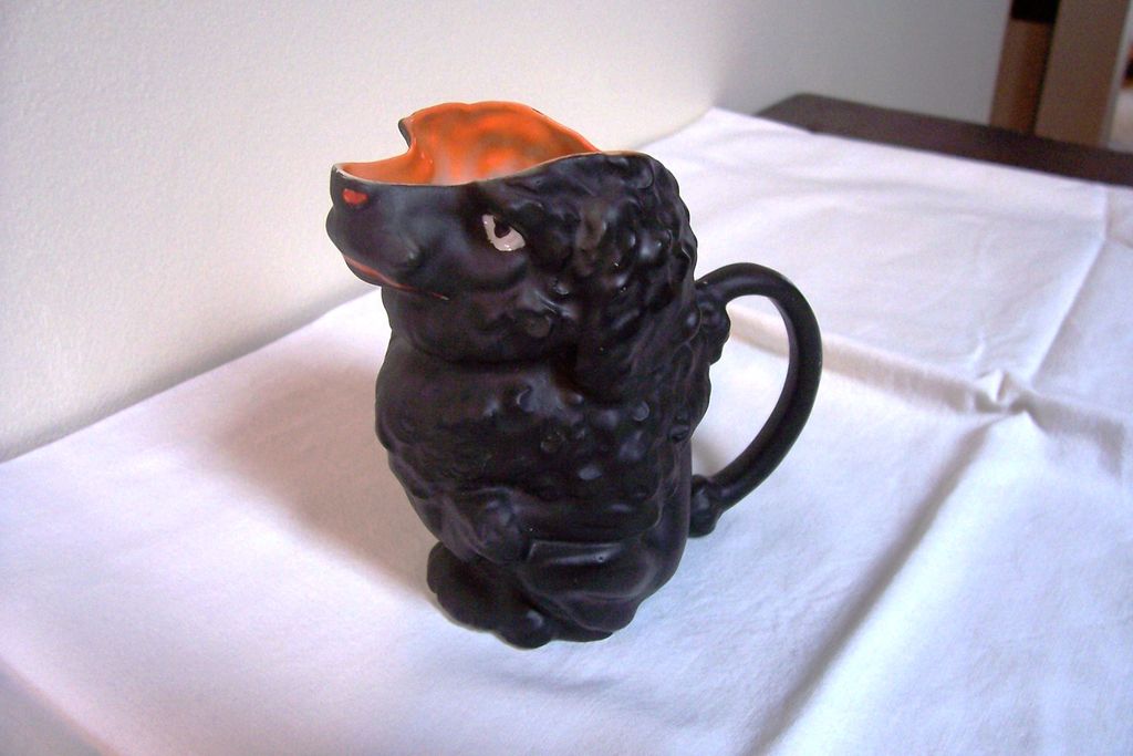 Royal Bayreuth "Poodle" Creamer Royal Bayreuth "Poodle" Creamer