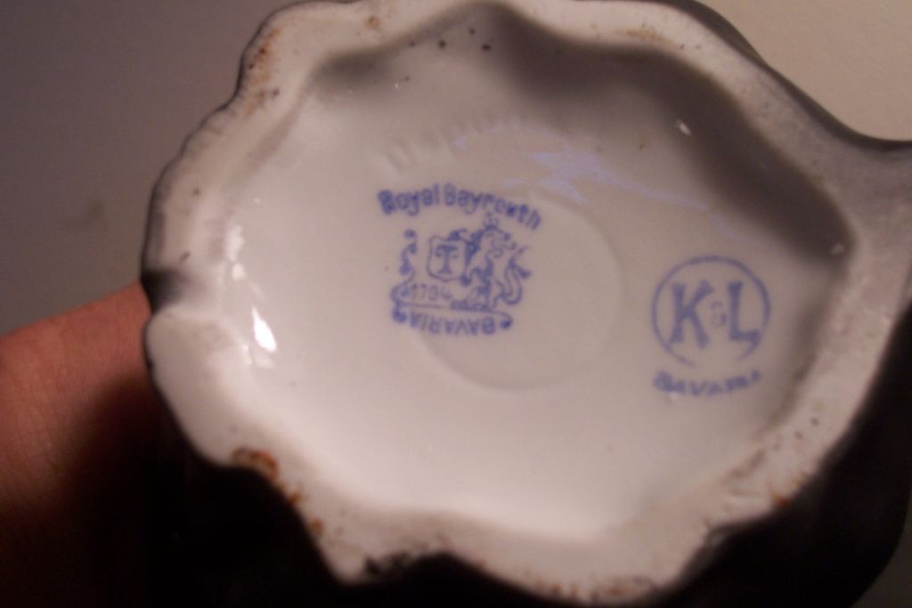 Royal Bayreuth "Poodle" Creamer Royal Bayreuth "Poodle" Creamer