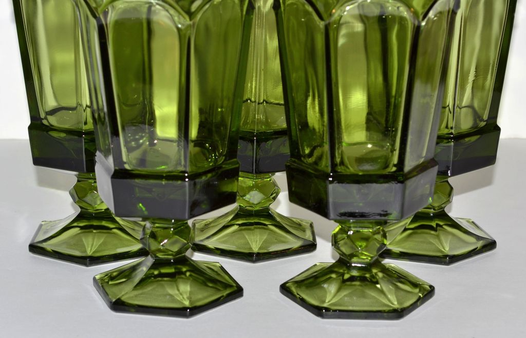 1970s Set of 5 Gothic Green Paneled Goblets 1970s Set of 5 Gothic Green Paneled Goblets