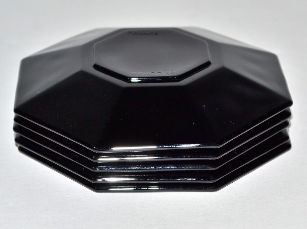 Arcoroc ~ 5-Pc Black Glass Octime Demitasse Saucer Set Arcoroc ~ 5-Pc Black Glass Octime Demitasse Saucer Set