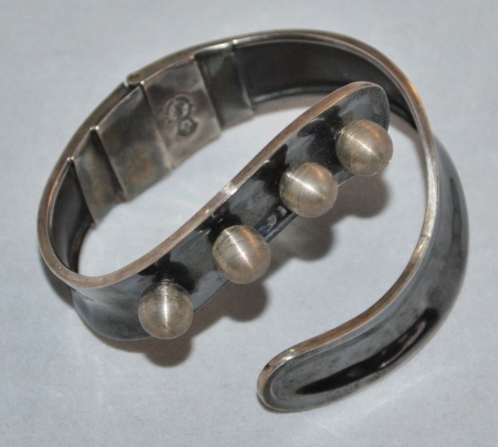 A. Munoz ~ Taxco Anodized Sterling Ball Clamper Bracelet A. Munoz ~ Taxco Anodized Sterling Ball Clamper Bracelet