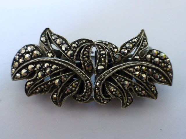 Fine RARE Art Deco Silver Double clip with frame Fine RARE Art Deco Silver Double clip with frame