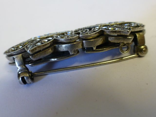Fine RARE Art Deco Silver Double clip with frame Fine RARE Art Deco Silver Double clip with frame