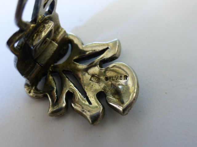 Fine RARE Art Deco Silver Double clip with frame Fine RARE Art Deco Silver Double clip with frame