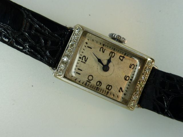 Ladies 18k & Diamond Wrist Watch Ladies 18k & Diamond Wrist Watch