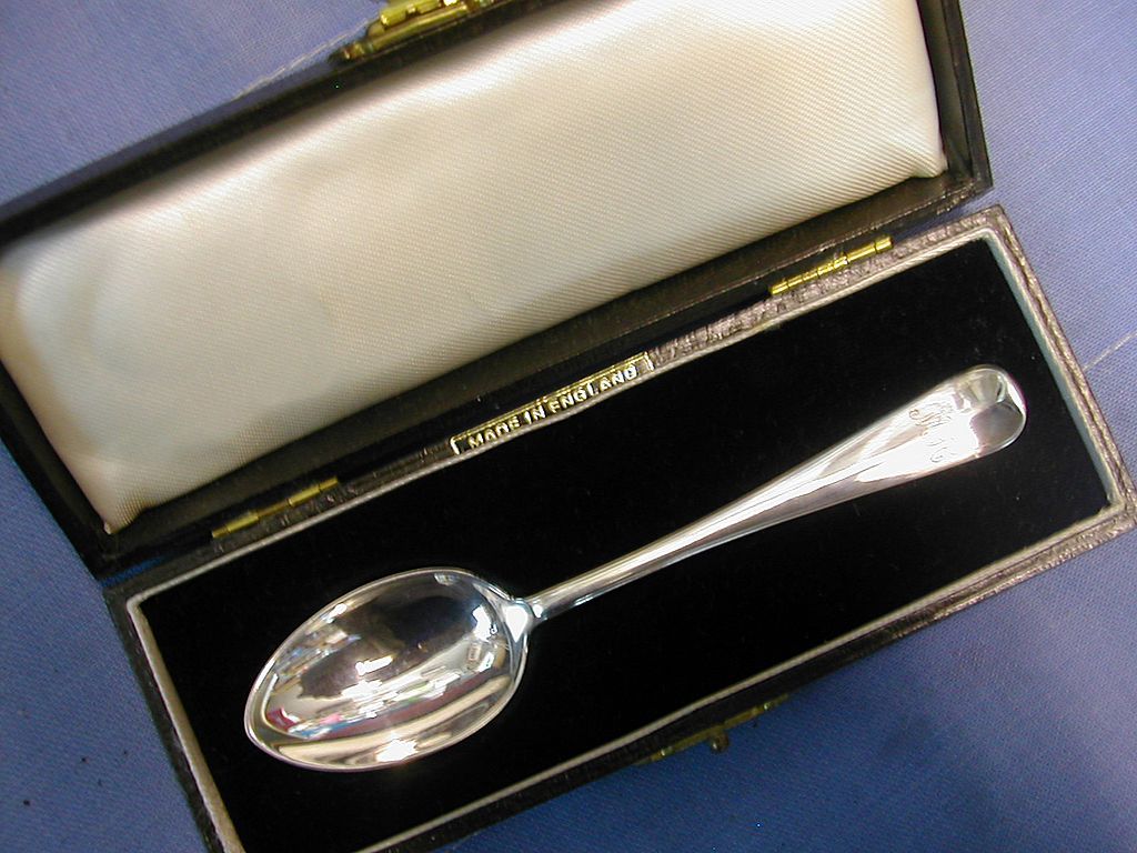 Single cased ENGLISH silver spoon Single cased ENGLISH silver spoon
