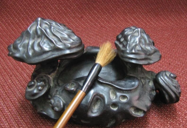 Chinese Zitan Wood Brush Washer & Rest, Lingzhi Mushroom, Qing Dynasty Chinese Zitan Wood Brush Washer & Rest, Lingzhi Mushroom, Qing Dynasty