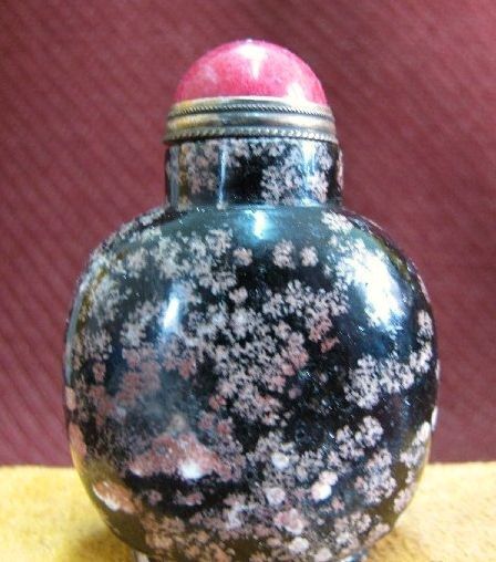Chinese Carved Plum Blossom Stone Snuff Bottle Chinese Carved Plum Blossom Stone Snuff Bottle