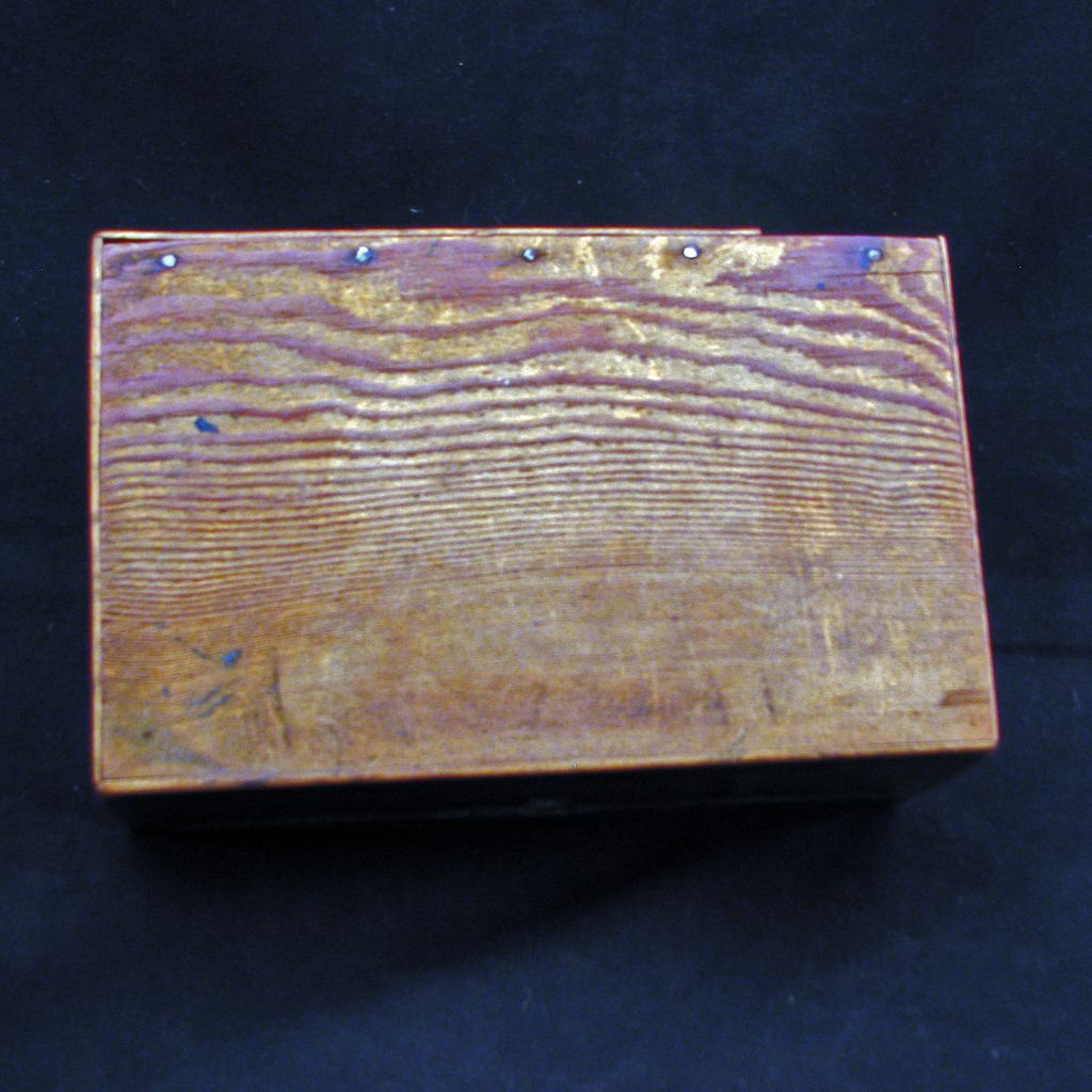 Antique Early American 18/19th century wood jewelry casket with incised inlay Antique Early American 18/19th century wood jewelry casket with incised inlay