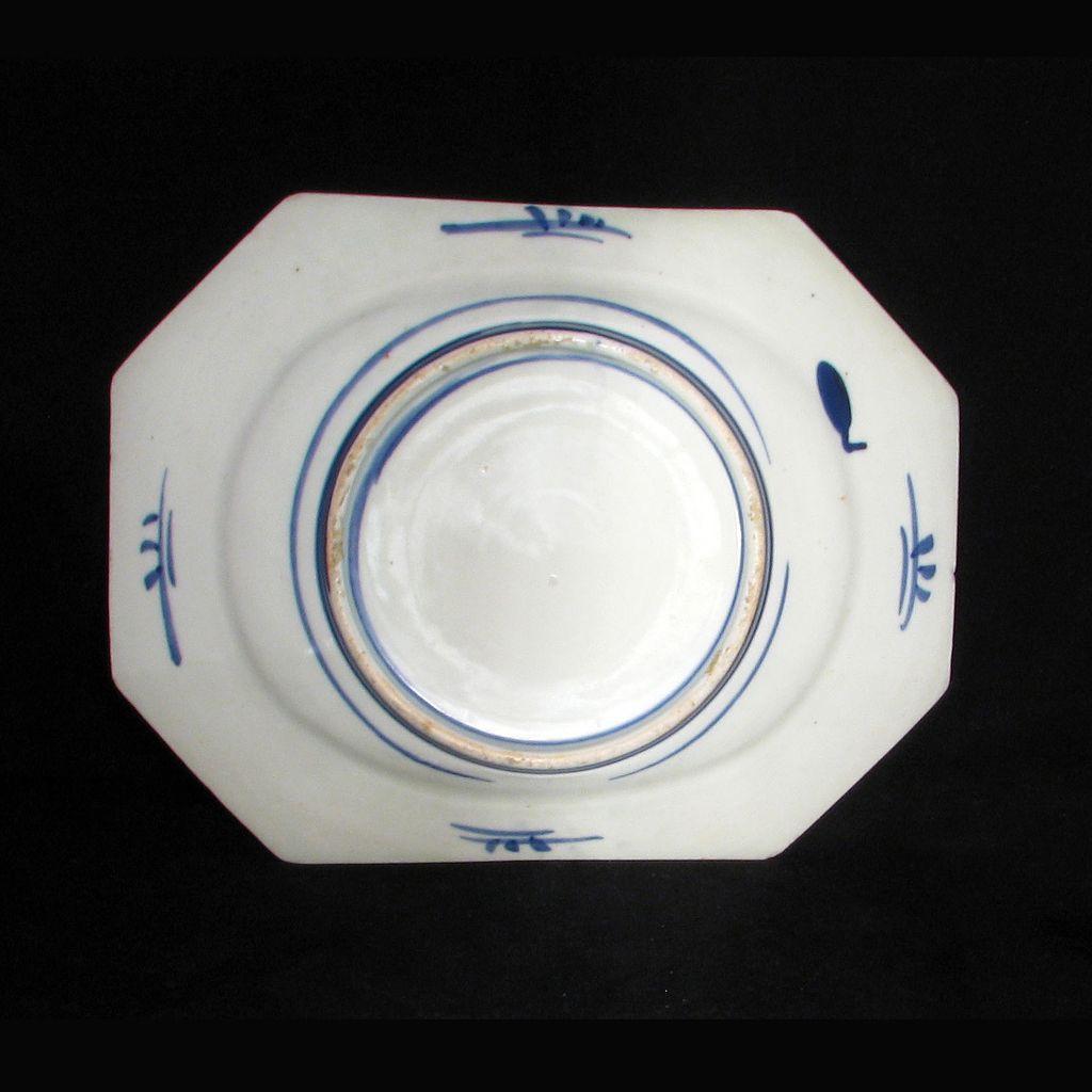Octagonal Japanese Imari porcelain platter with tree, blossoms and birds Octagonal Japanese Imari porcelain platter with tree, blossoms and birds