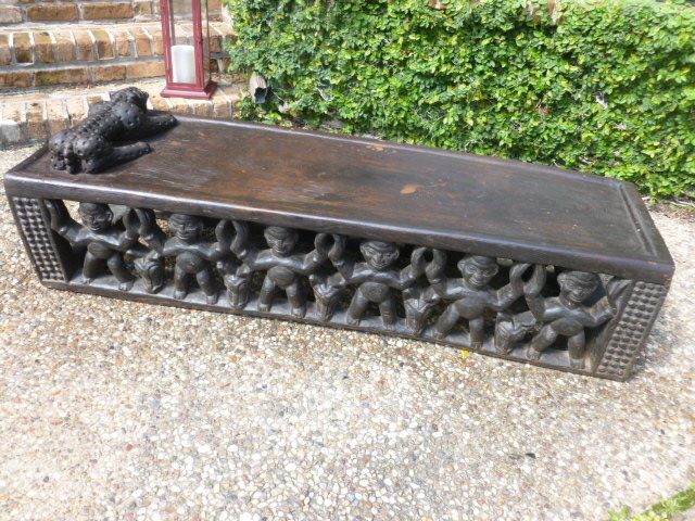 Extremely Scarce African Tribal Chief's Bed Extremely Scarce African Tribal Chief's Bed