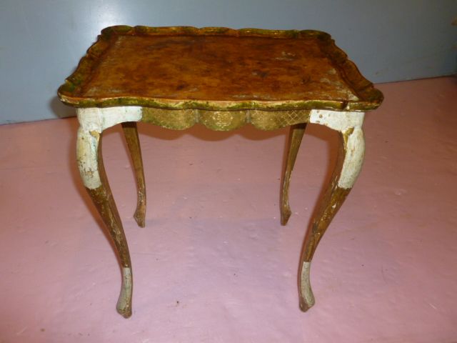 Venetian Gilt Wood Side Table Venetian Gilt Wood Side Table