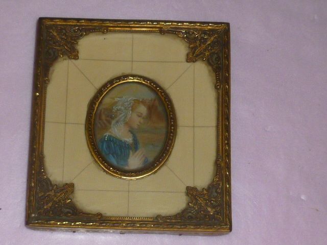 Specially Framed Picture of devoted Praying Lady Specially Framed Picture of devoted Praying Lady