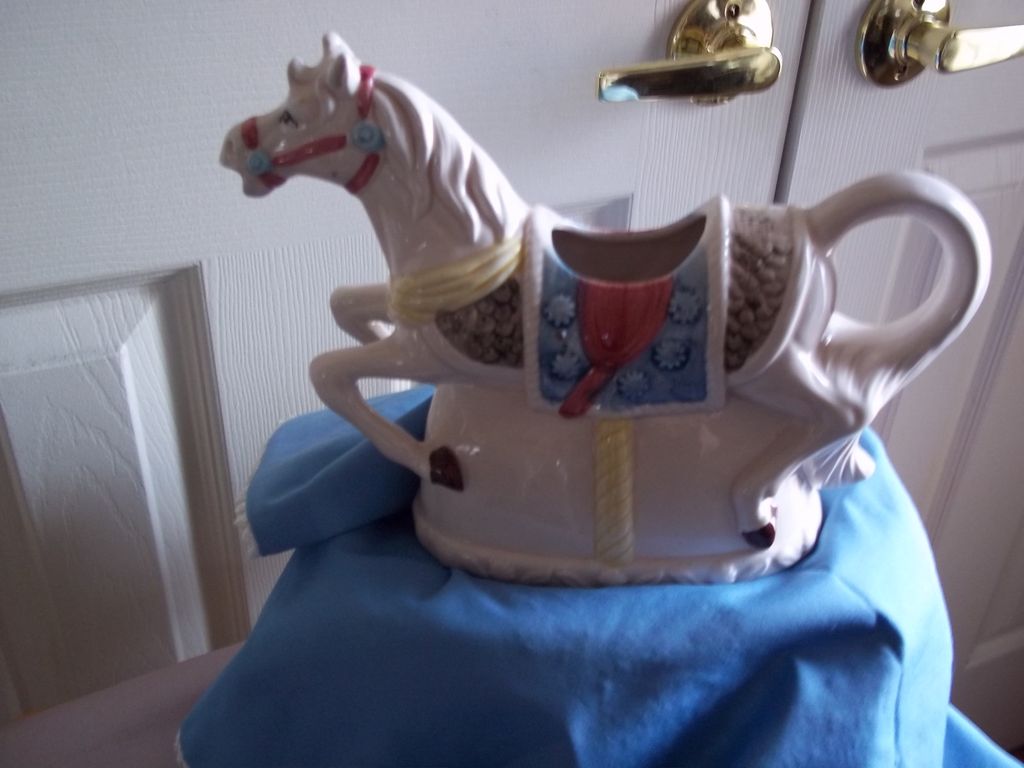 Heritage Mint Carousel Horse Milk Pitcher Heritage Mint Carousel Horse Milk Pitcher