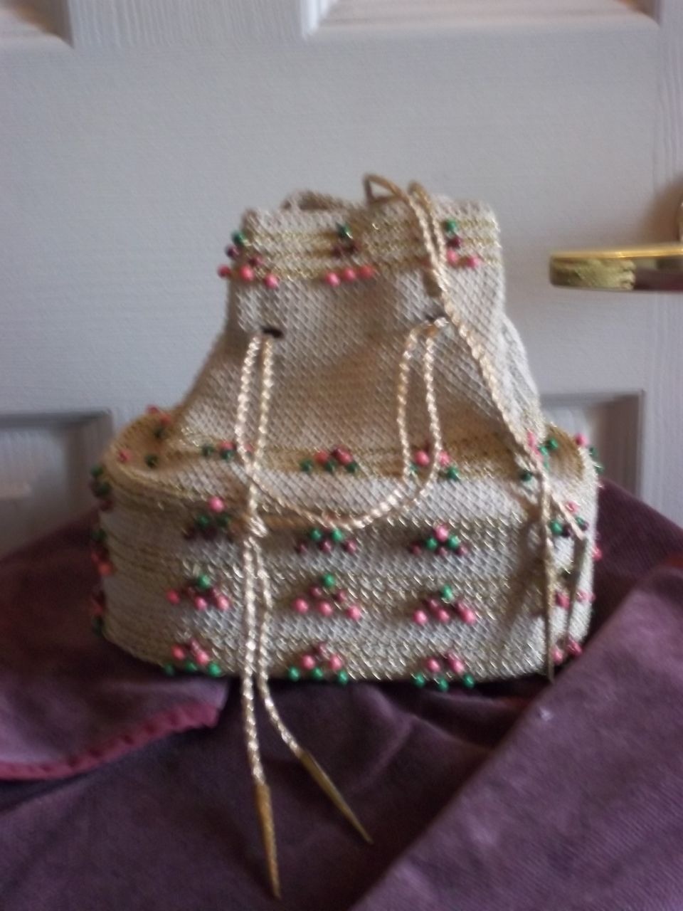 1940's Beaded Crochet String Draw Purse 1940's Beaded Crochet String Draw Purse