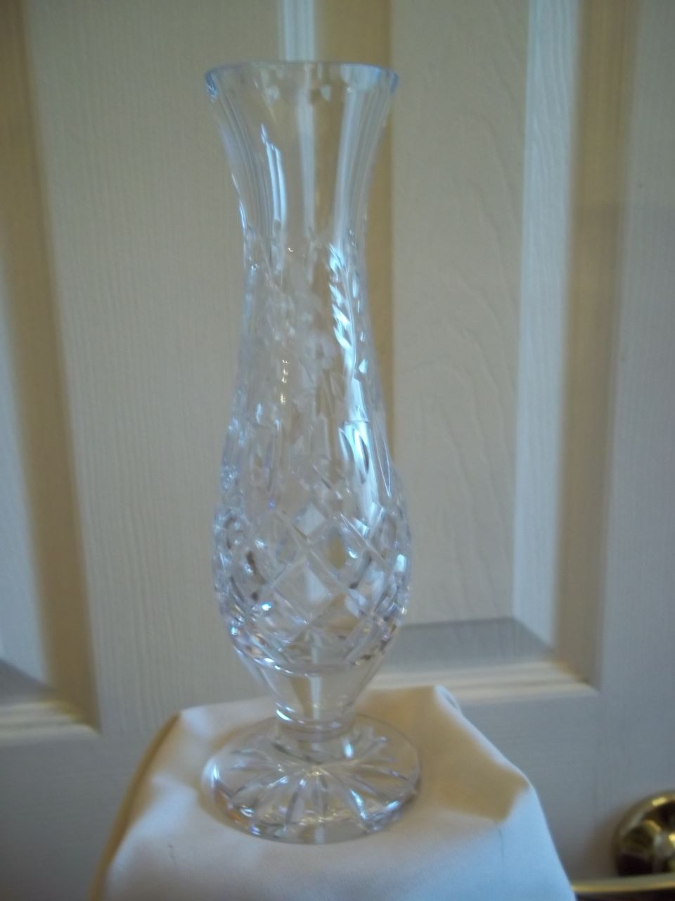 Small, Narrow Stem Lead Crystal Glass Vase Small, Narrow Stem Lead Crystal Glass Vase