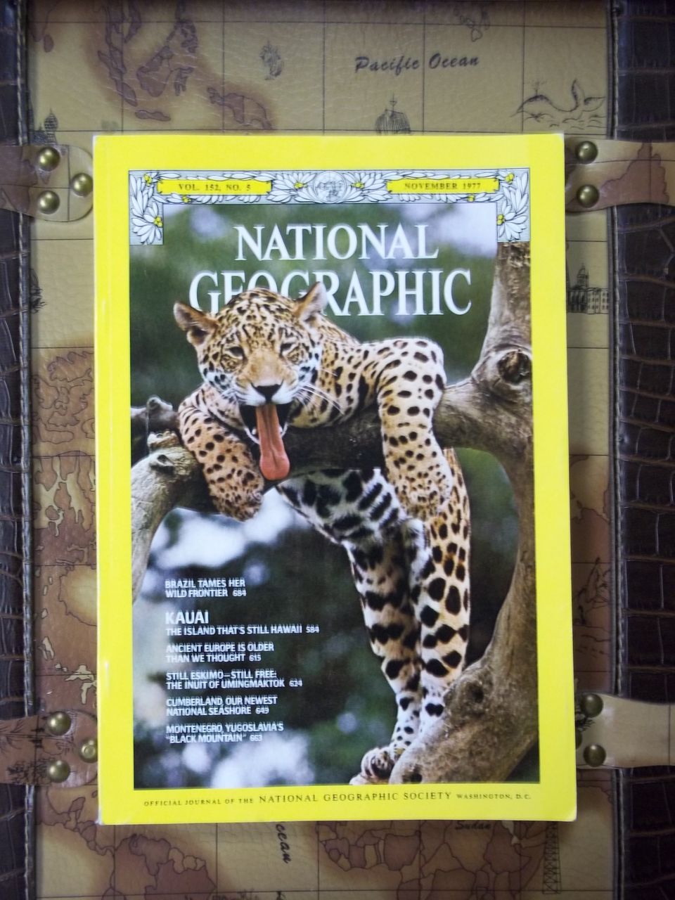 Vintage National Geographic Vol. 152, No. 5, November 1977 Vintage National Geographic Vol. 152, No. 5, November 1977