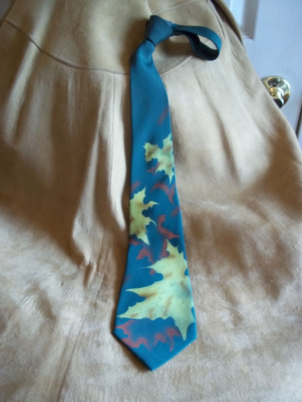 Western Autumn Leaves Green Photo Vintage Tie Western Autumn Leaves Green Photo Vintage Tie