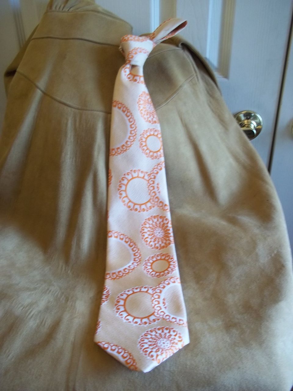 Big and Tie "Castle" Orange Pinwheel Pattern Tie Big and Tie "Castle" Orange Pinwheel Pattern Tie