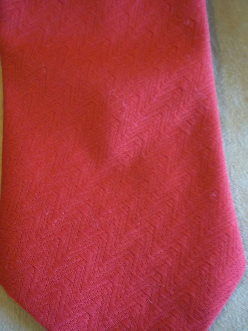 Laureate Red Textured Polyester Vintage Tie Laureate Red Textured Polyester Vintage Tie