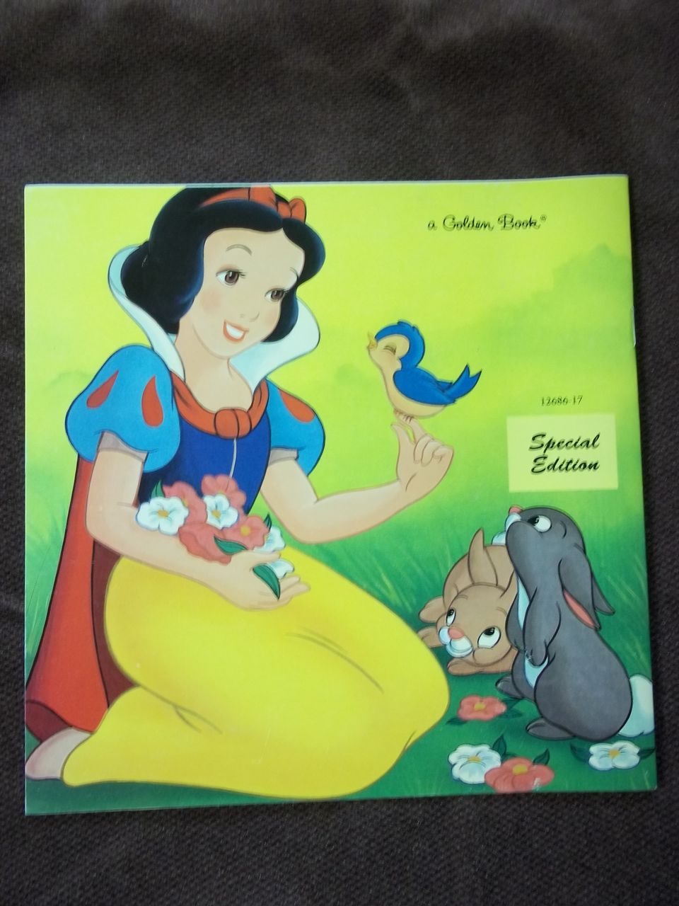 Little Golden Books: Walt Disney's Snow White and the Seven Dwarfs Little Golden Books: Walt Disney's Snow White and the Seven Dwarfs