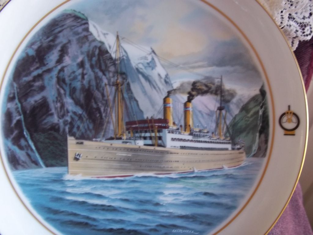 Bing and Grondahl Atlantic Liners Plate Series, No. 2: S.S. Stavangerfjord Bing and Grondahl Atlantic Liners Plate Series, No. 2: S.S. Stavangerfjord