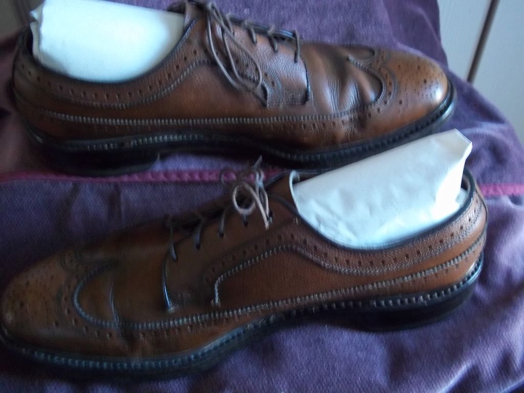 Vintage Floresheim Wingtip Shoes Vintage Floresheim Wingtip Shoes
