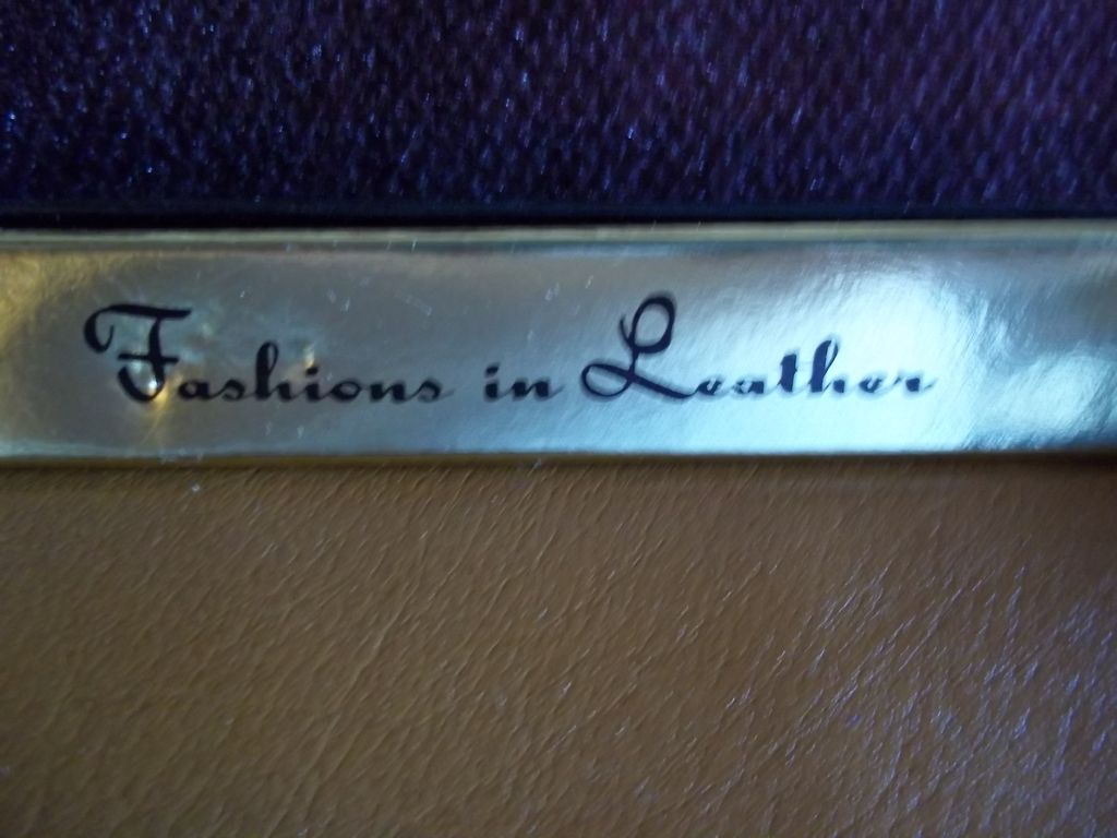 Vintage Di Lido Ladies Leather Wallet, New in Box! Vintage Di Lido Ladies Leather Wallet, New in Box!