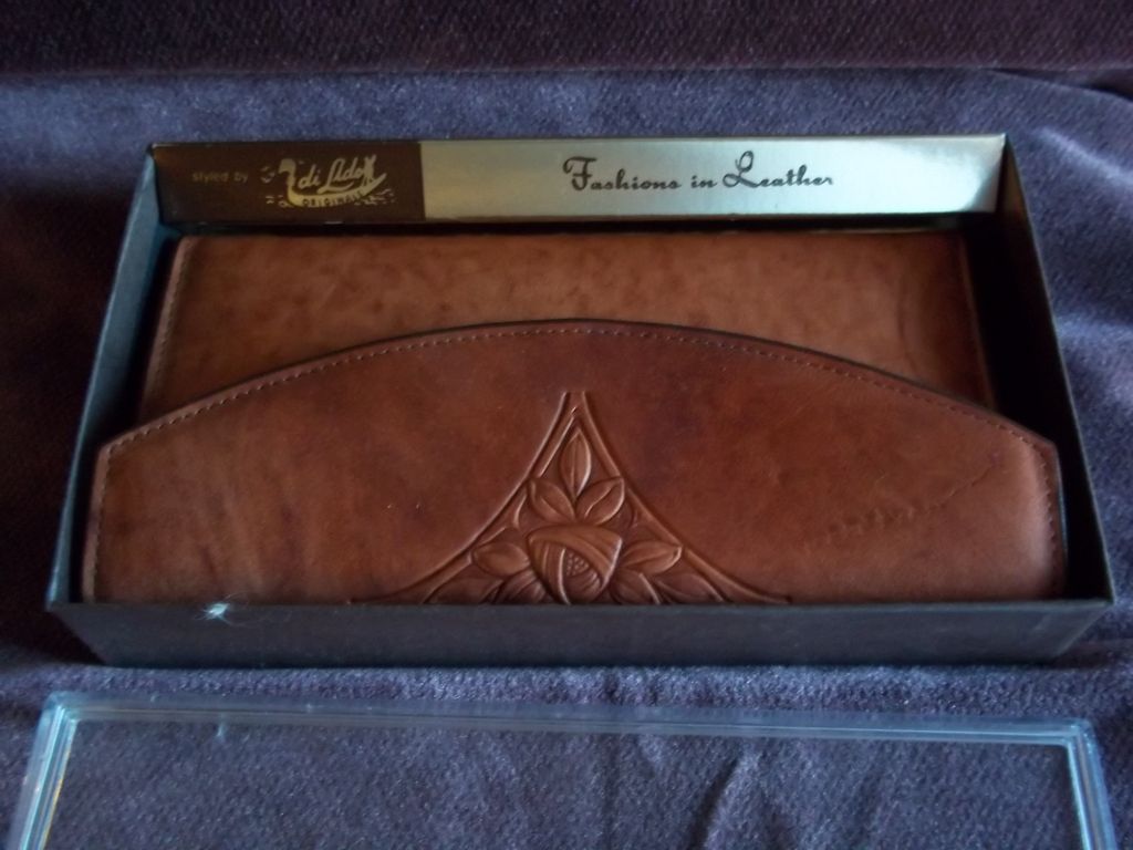 Vintage Di Lido Original Ladies Leather Wallet, New In Box Vintage Di Lido Original Ladies Leather Wallet, New In Box