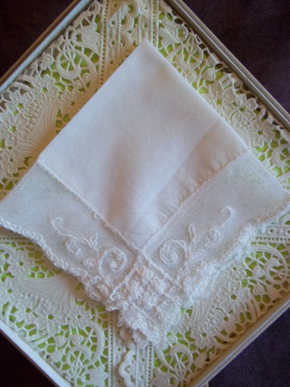 Vintage White Lace Hankerchief Vintage White Lace Hankerchief