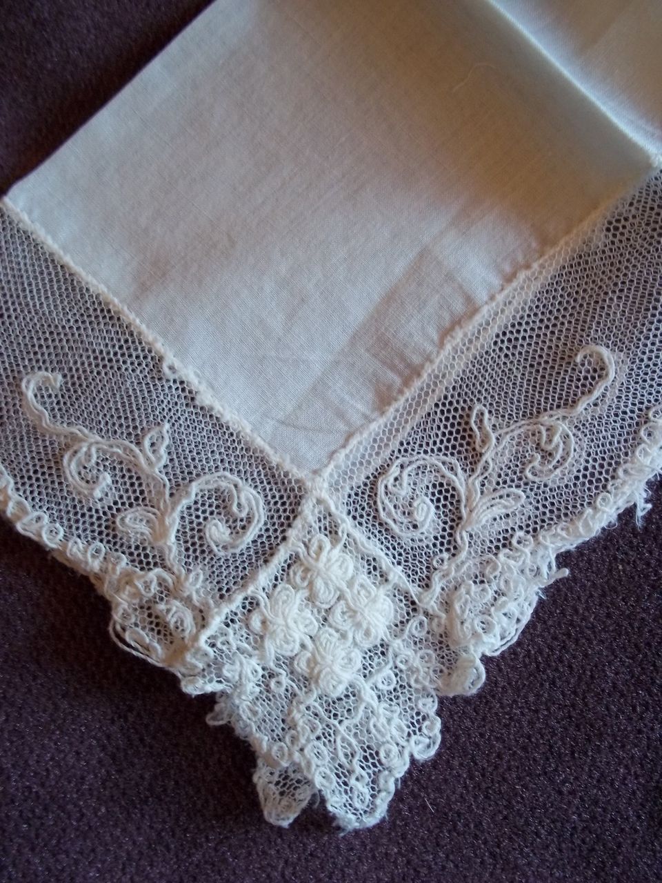 Vintage White Lace Hankerchief Vintage White Lace Hankerchief
