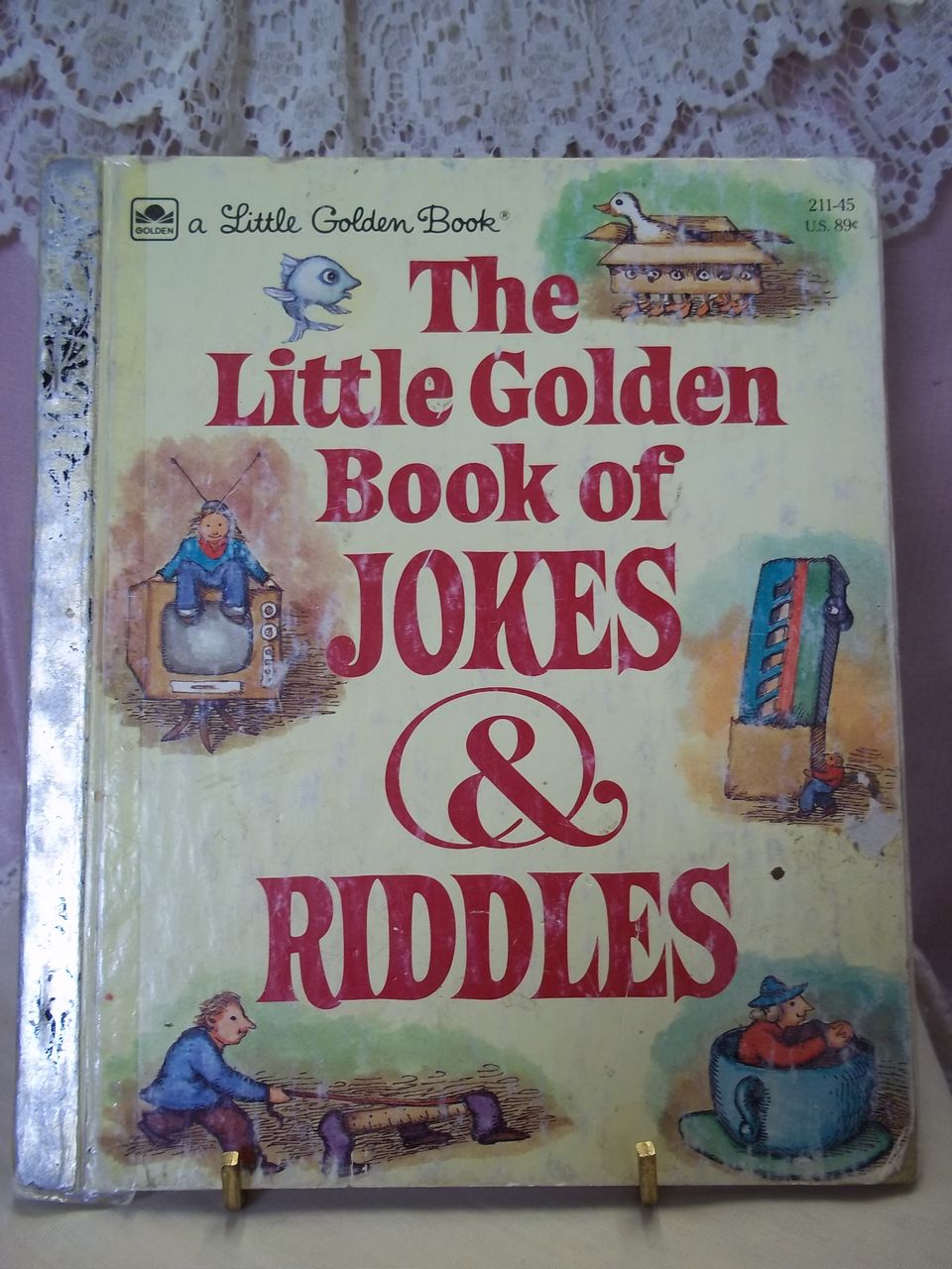 Little Golden Books: The Little Golden Book of Jokes & Riddles, 1983 Little Golden Books: The Little Golden Book of Jokes & Riddles, 1983